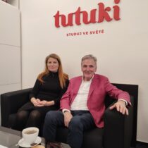 HSI Declan návštěva Tutuki (1)
