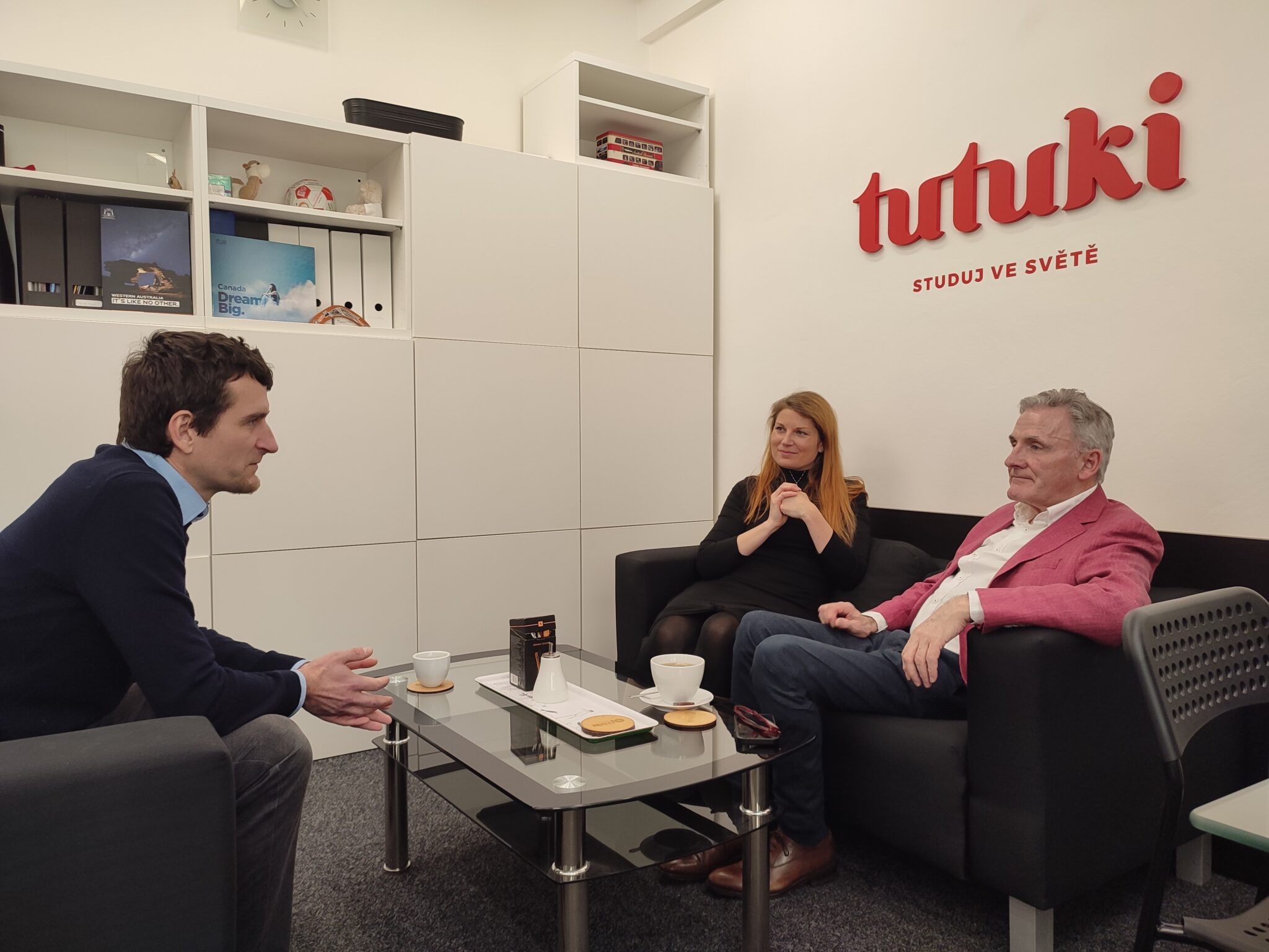HSI Declan návštěva Tutuki (4)